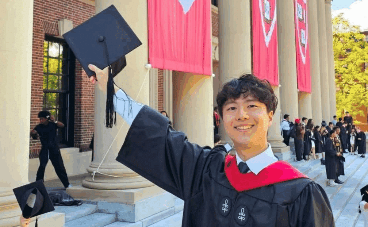 Filipino student graduates magna cum laude from Harvard